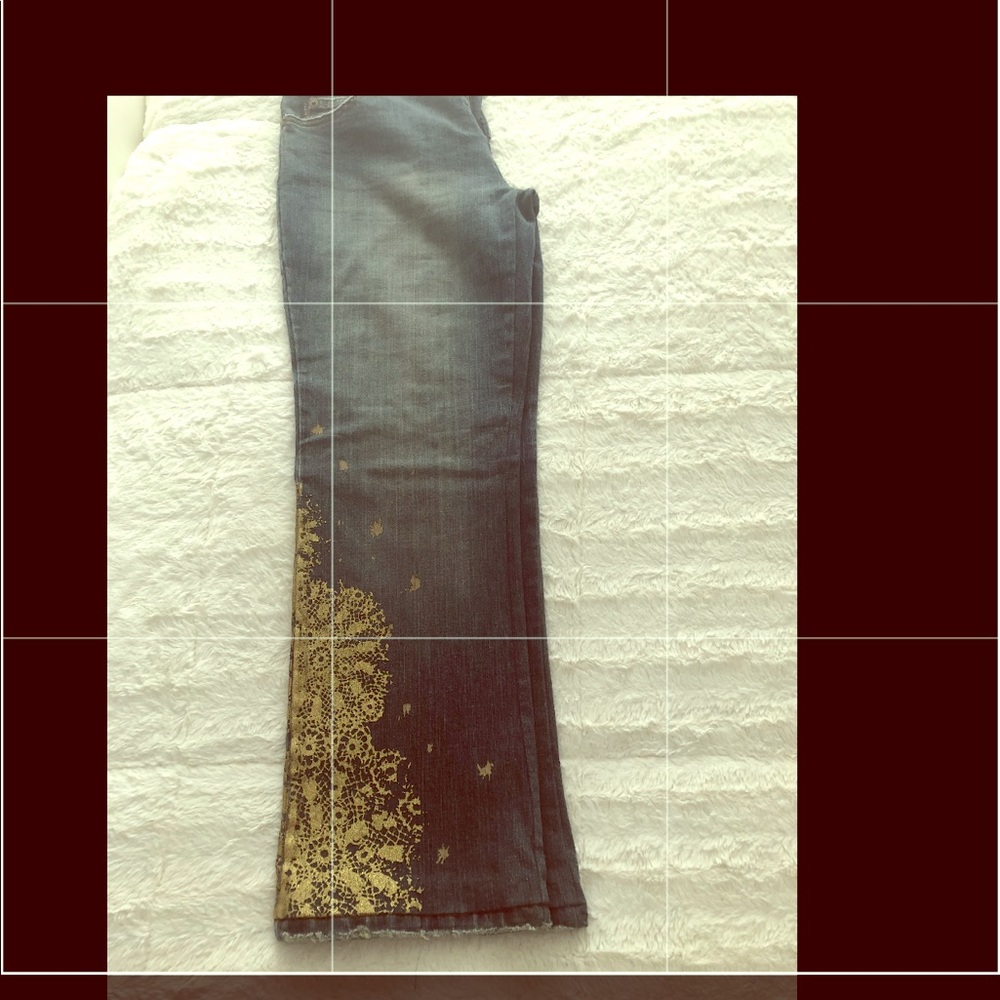 DKNY JEANS